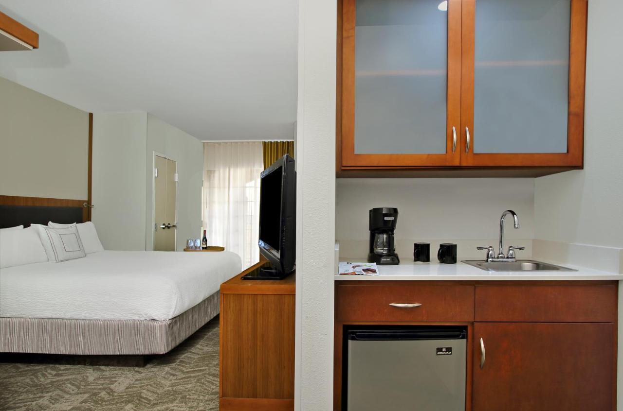 Springhill Suites By Marriott Мадера Екстериор снимка