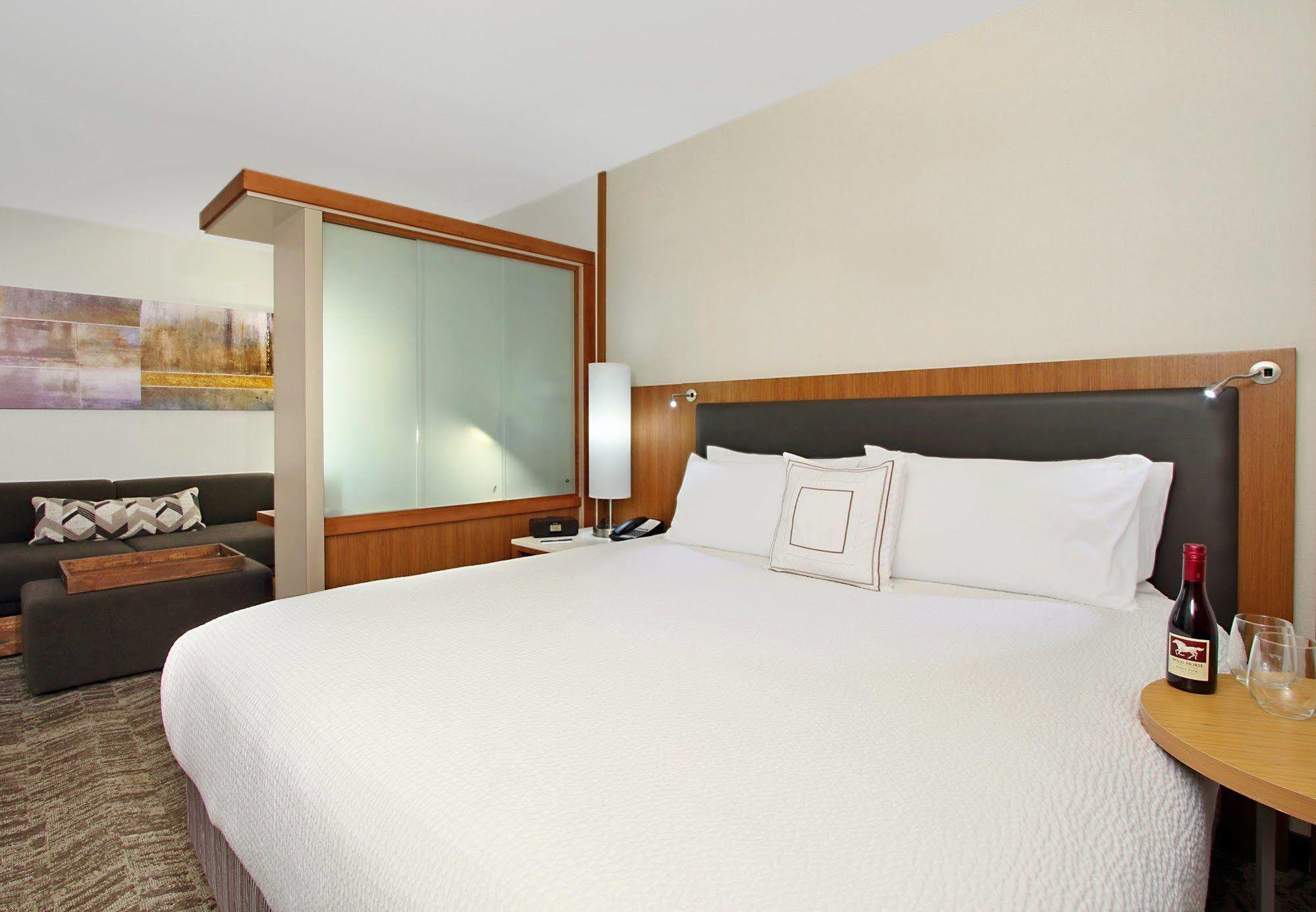 Springhill Suites By Marriott Мадера Екстериор снимка