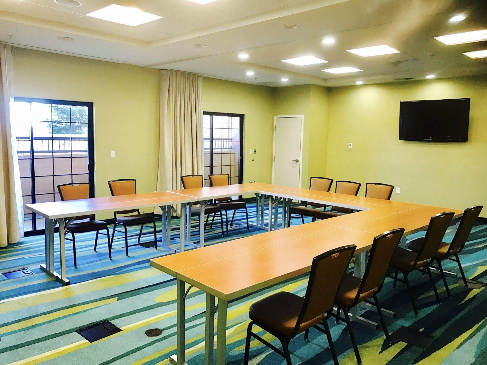 Springhill Suites By Marriott Мадера Екстериор снимка